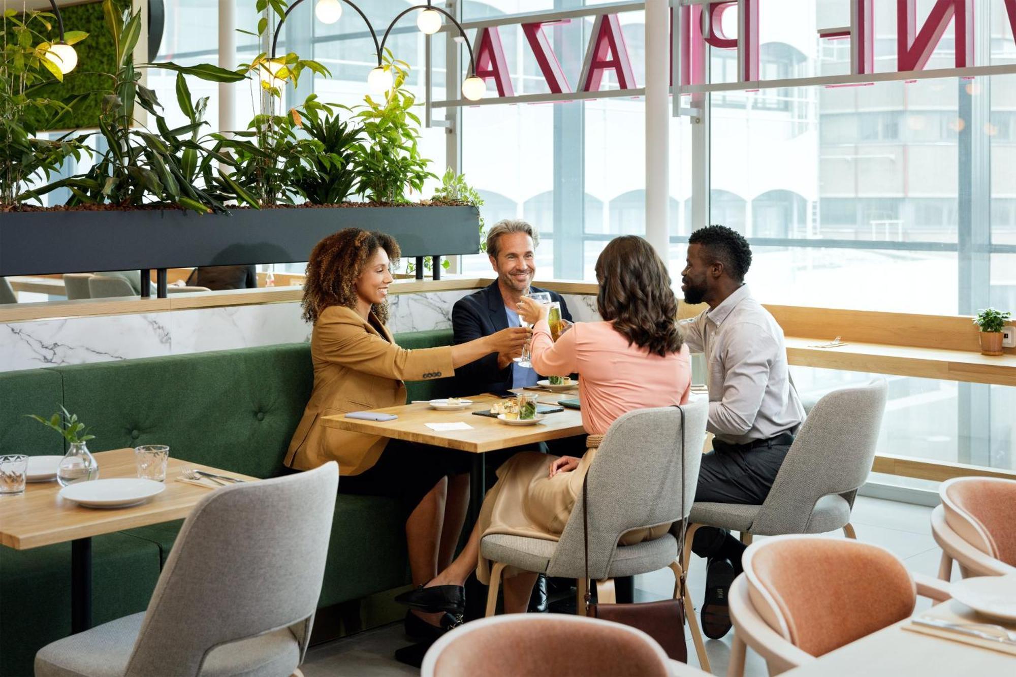 Crowne Plaza Utrecht - Central Station By Ihg Exterior photo